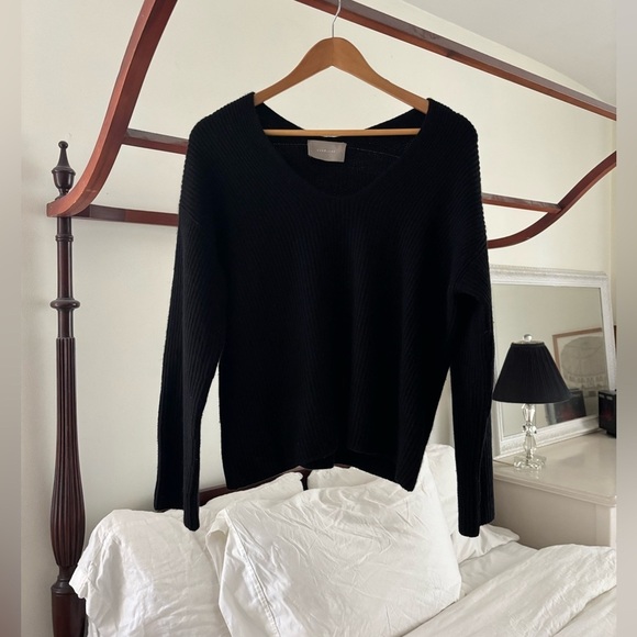 Everlane Sweaters - Everlane Black Cashmere Rib V-Neck Pullover Sweater